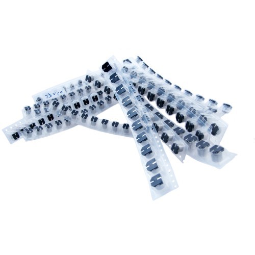 Набір із 130 конденсаторів SMD алюмінієвих 1-220мкФ 10-50В, 102666